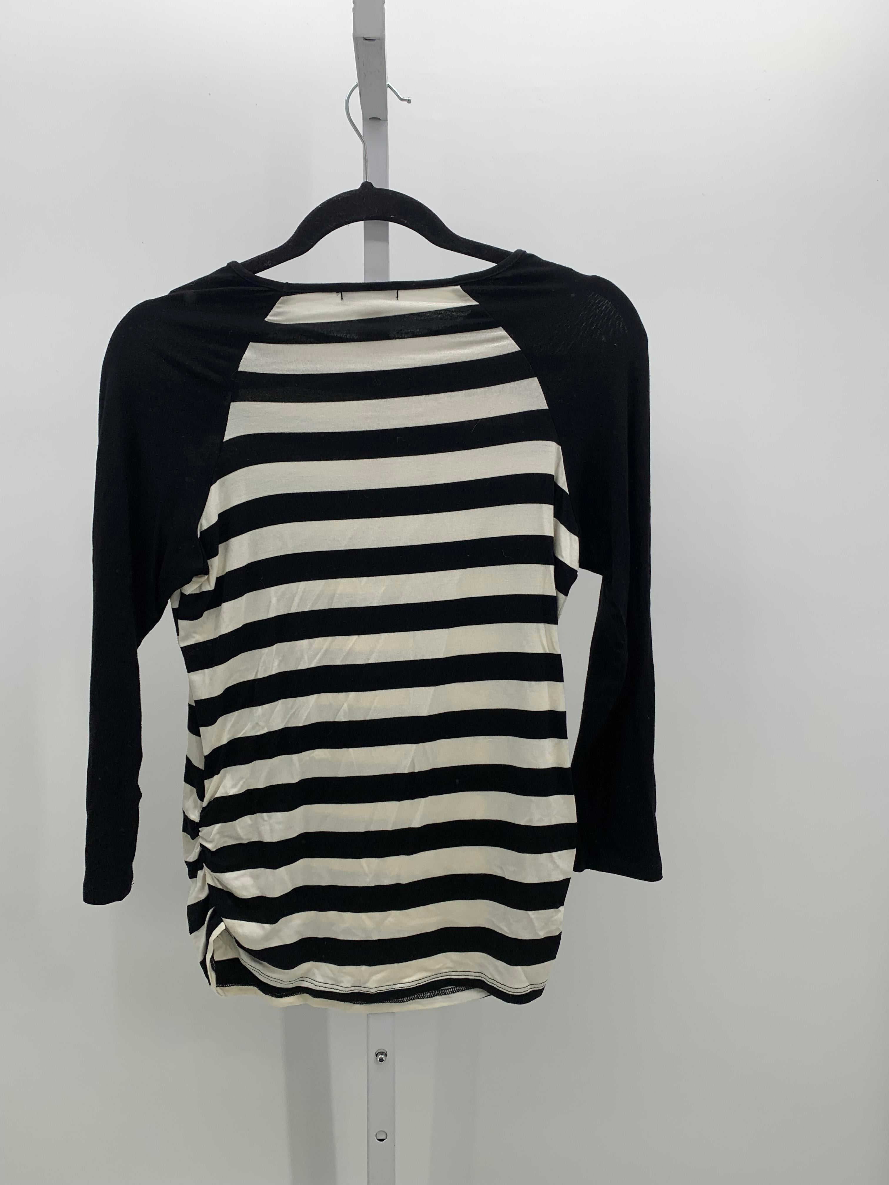 Size Small Juniors 3/4 Sleeve Shirt