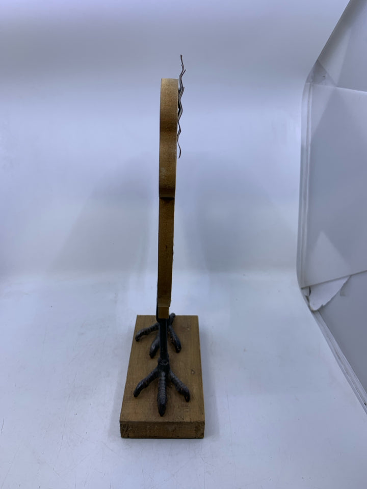 WOOD/METAL STANDING ROOSTER.