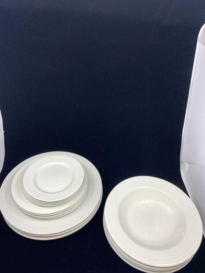 16 PC MERIDIAN BY ONEIDA DISH SET.