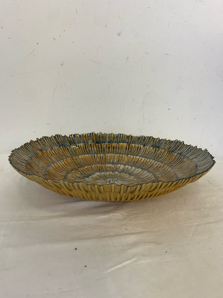 TAN/BLUE LINED CENTERPIECE BOWL - JAGGED EDGE.