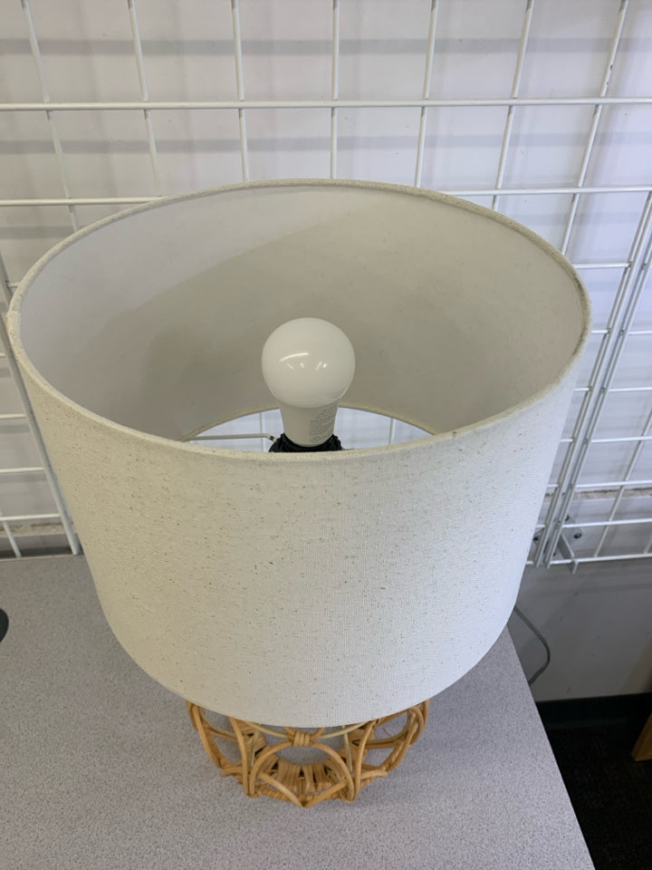 BOHO FAUX BAMBOO WOVEN LAMP W/CREAM SHADE.