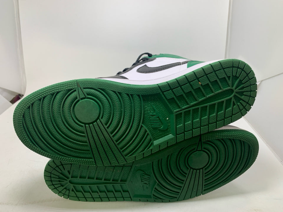 Nike Air Jordan 1 Retro High OG Pine Green Basketball Sneakers