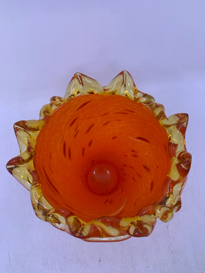 HEAVY BRIGHT ORANGE VASE W/ YELLOW POINTY UNEVEN RIM.