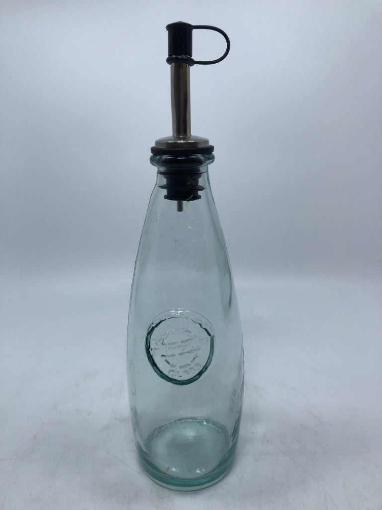 RECYCLED GLASS OIL DISPENSER.