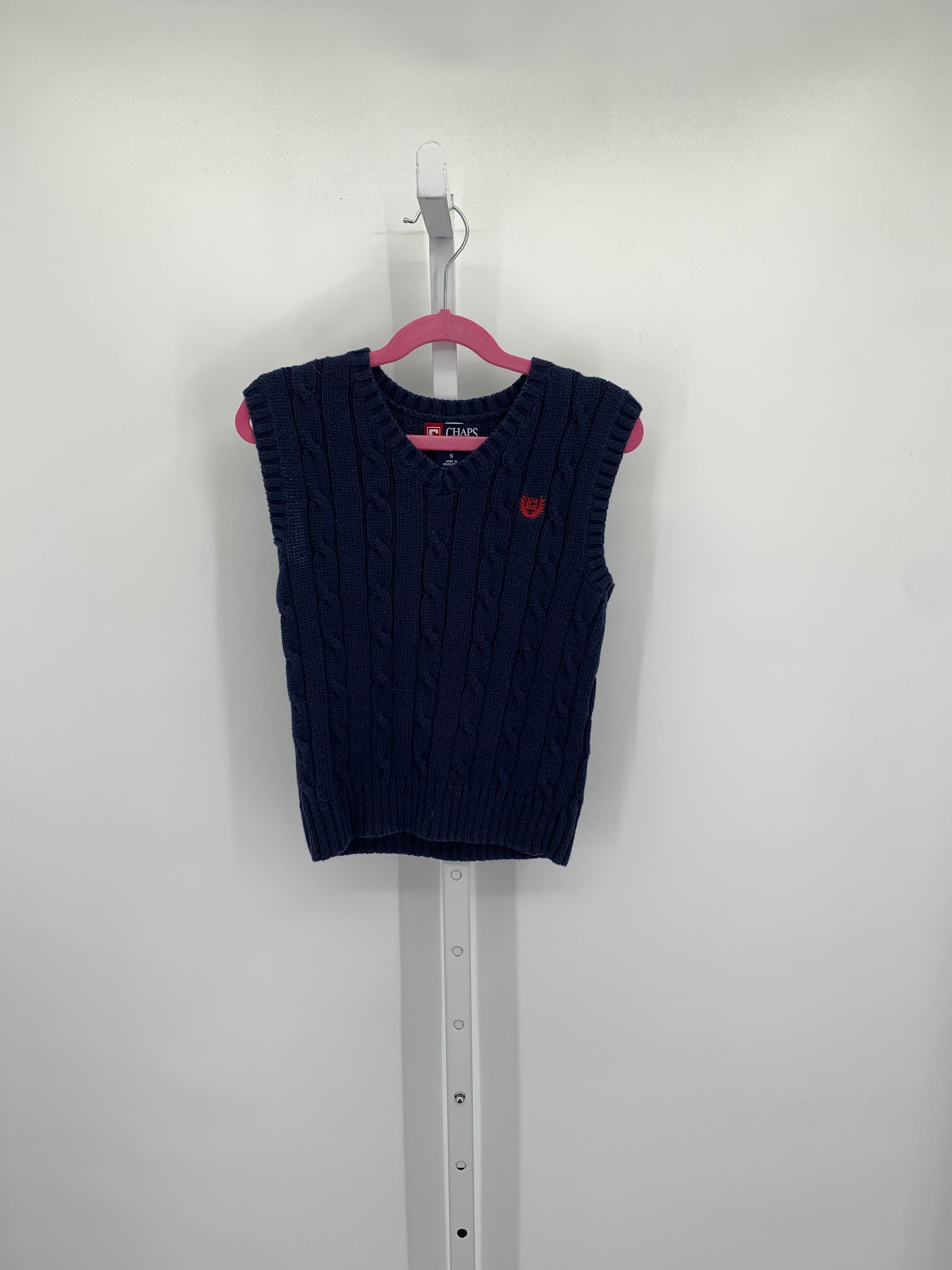 CABLE KNIT VNECK SWEATER VEST