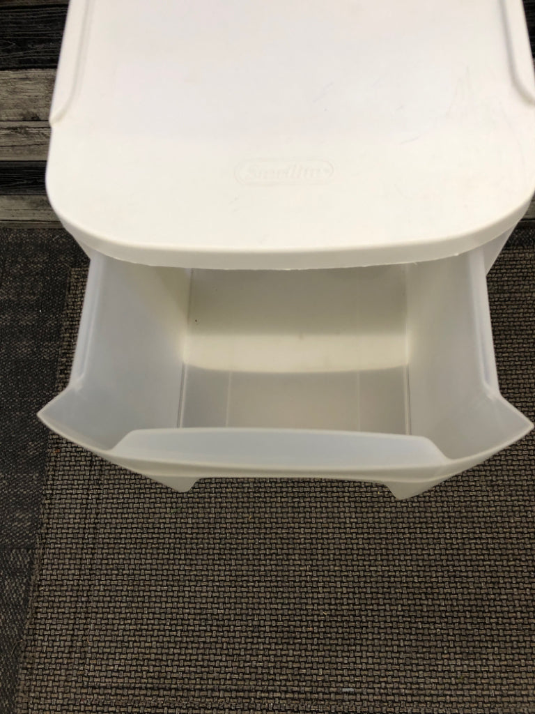 NARROW 3 DRAWER WHITE STORAGE CART.