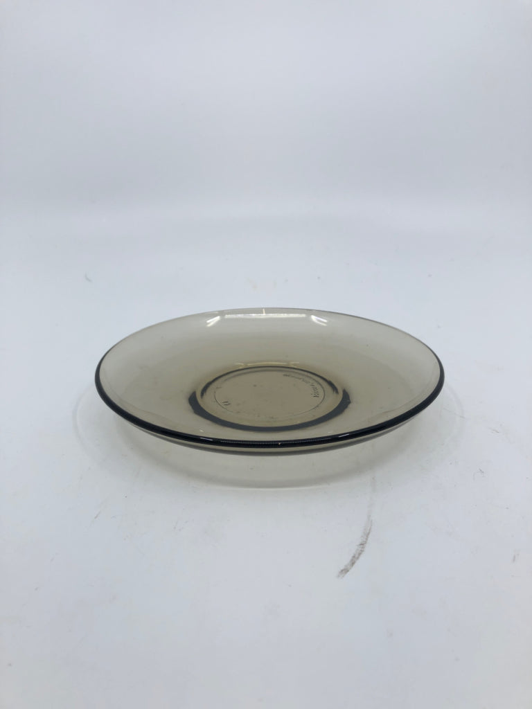 20 PC ARCOROC SMOKE GLASS SRV 4 DISH SET.