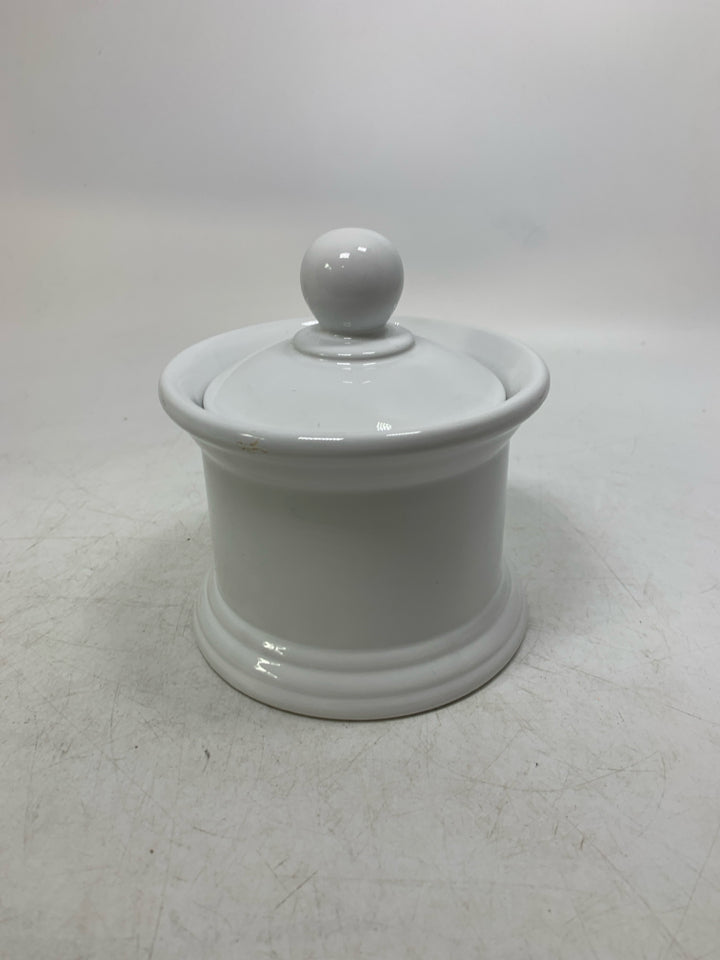 SHORT WHITE CANISTER MADE IN PORTUGAL.