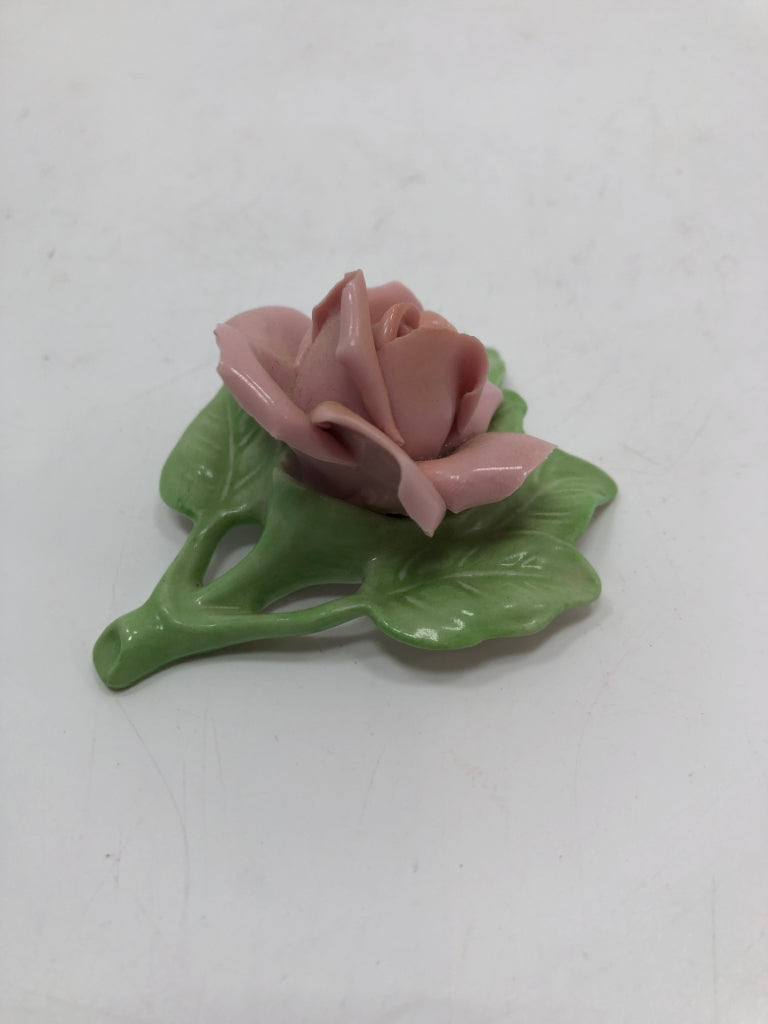 VTG CERAMIC ROSE.
