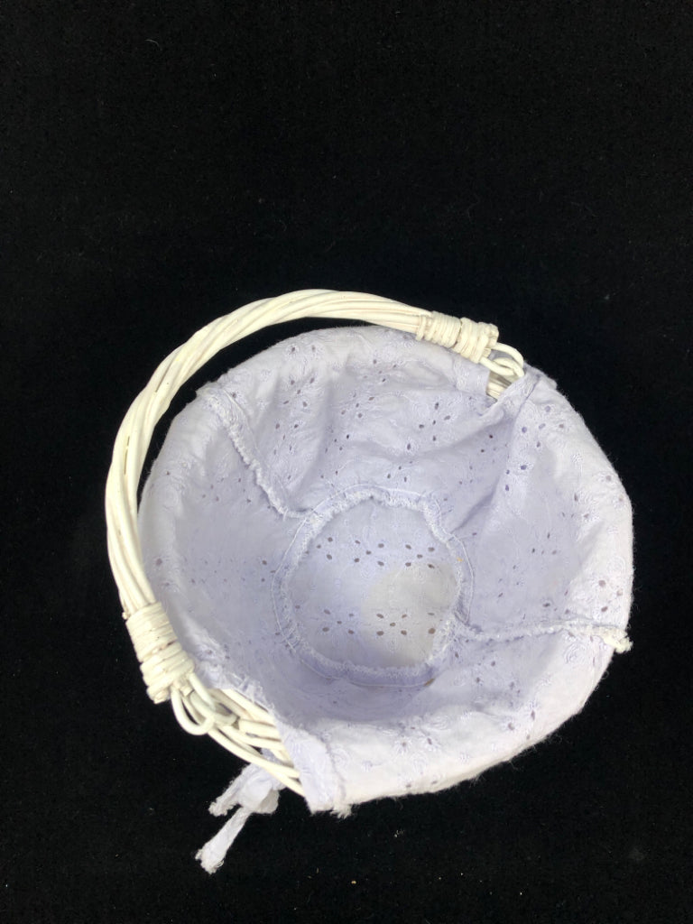 WHITE BASKET W/ PURPLE LACE.