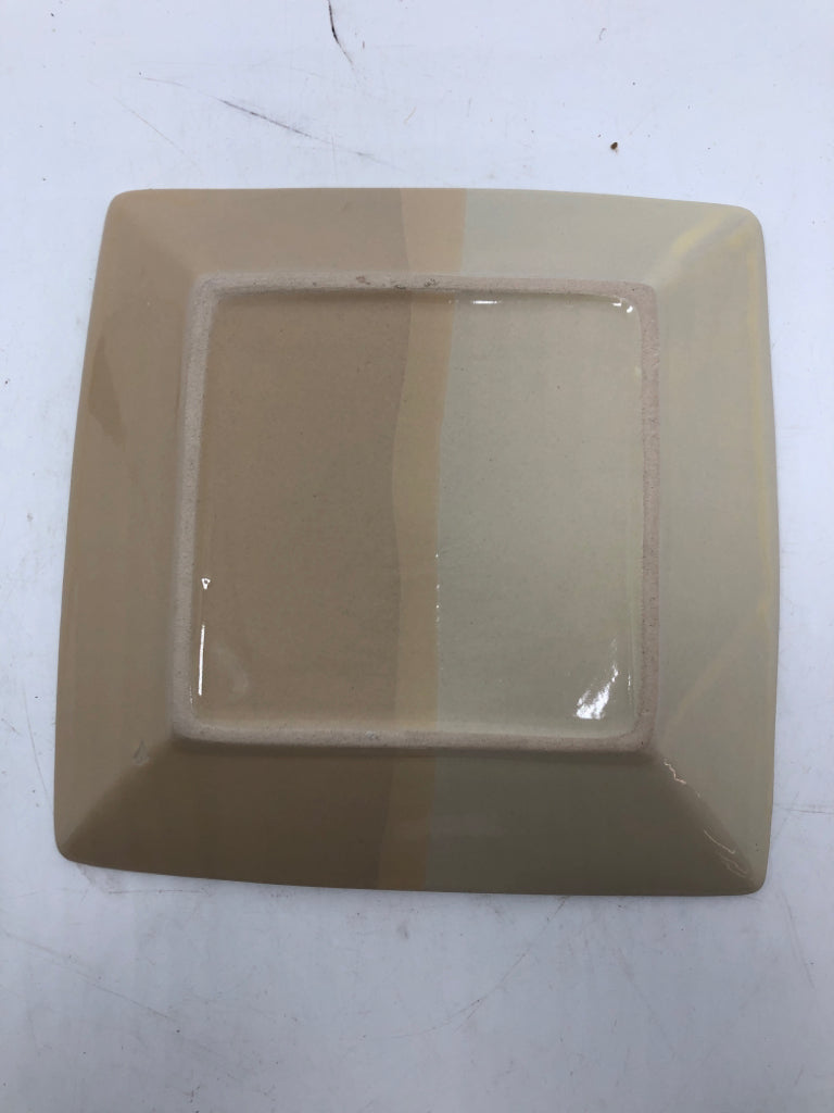 TAN GLAZED TWO TONE SQUARE DISH.