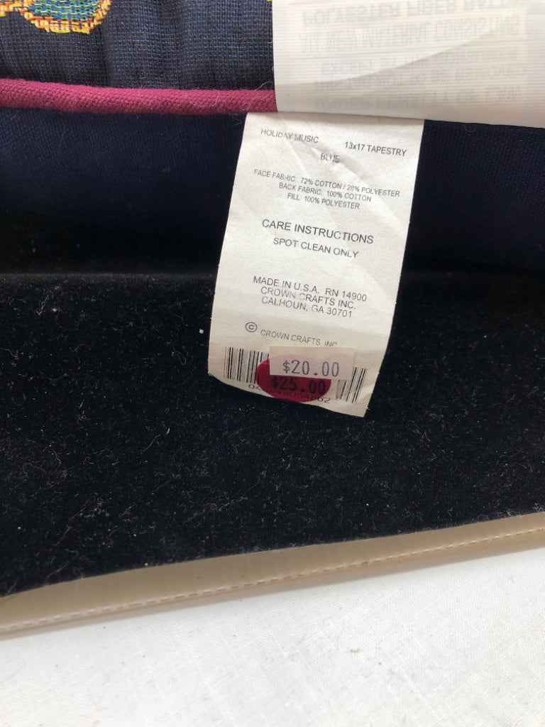 "JOY TO THE WORLD" ACCENT PILLOW.