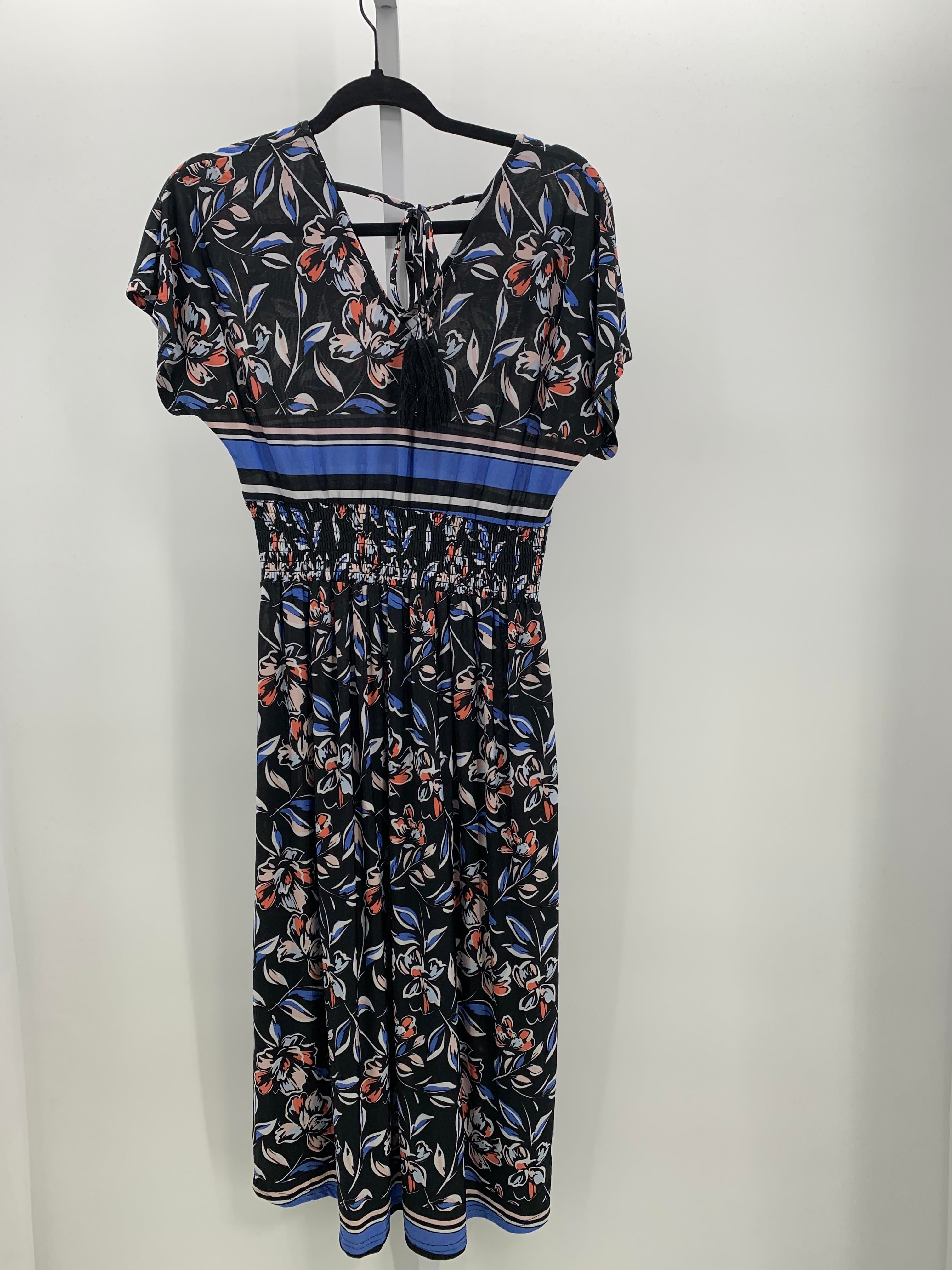 Size Small Misses Short Sleeve Dress