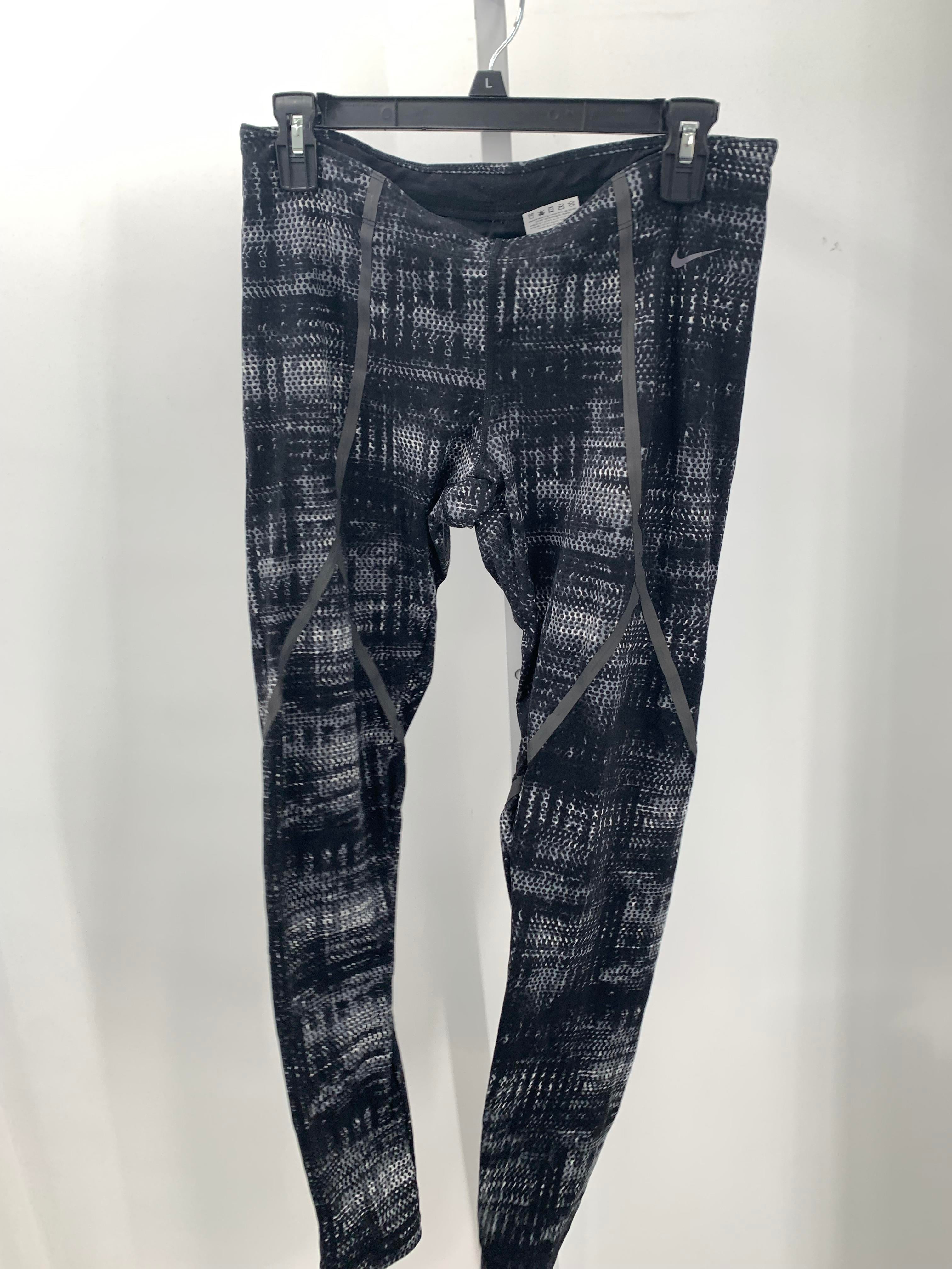 Nike Size Large Misses Leggings