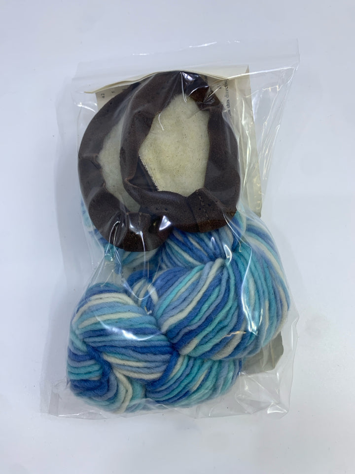 LORNAS LACES/YARN SUEDE SLIPPER KIT IN BAG.