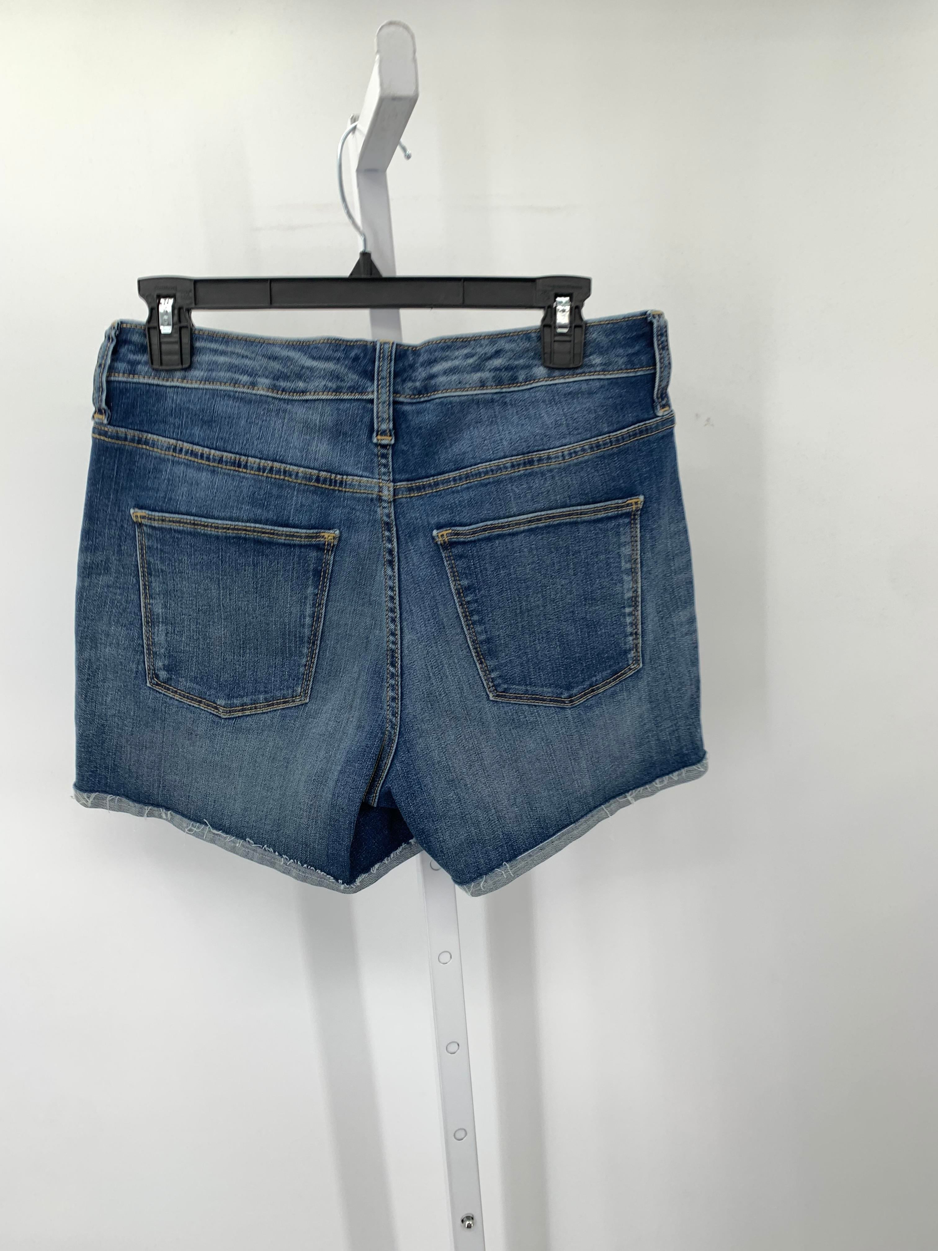 Universal Thread Size 10 Misses Shorts