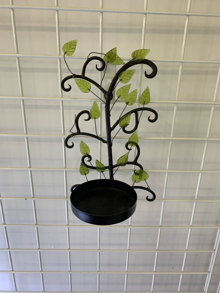 LEAF METAL WALL SCONCE.