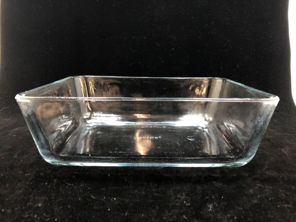 CLEAR GLASS RECTANGLE BAKING DISH.
