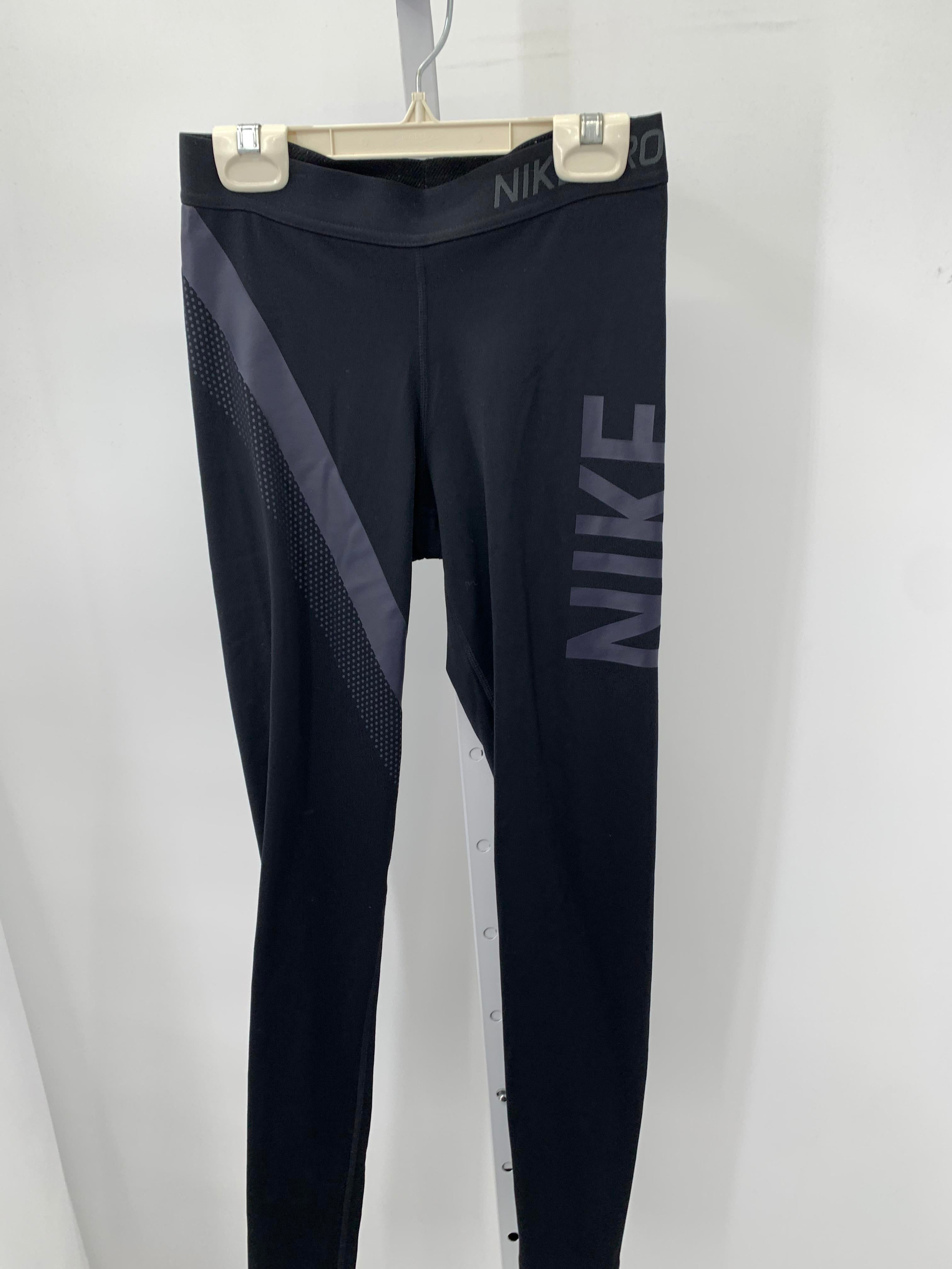 Nike Size Small Misses Leggings