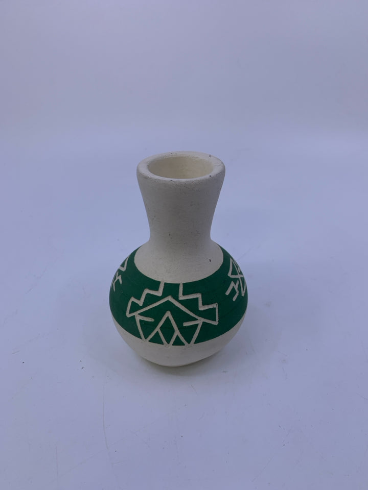 WHITE NAVAJO STYLE VASE W/ GREEN DETAILS BUD VASE.