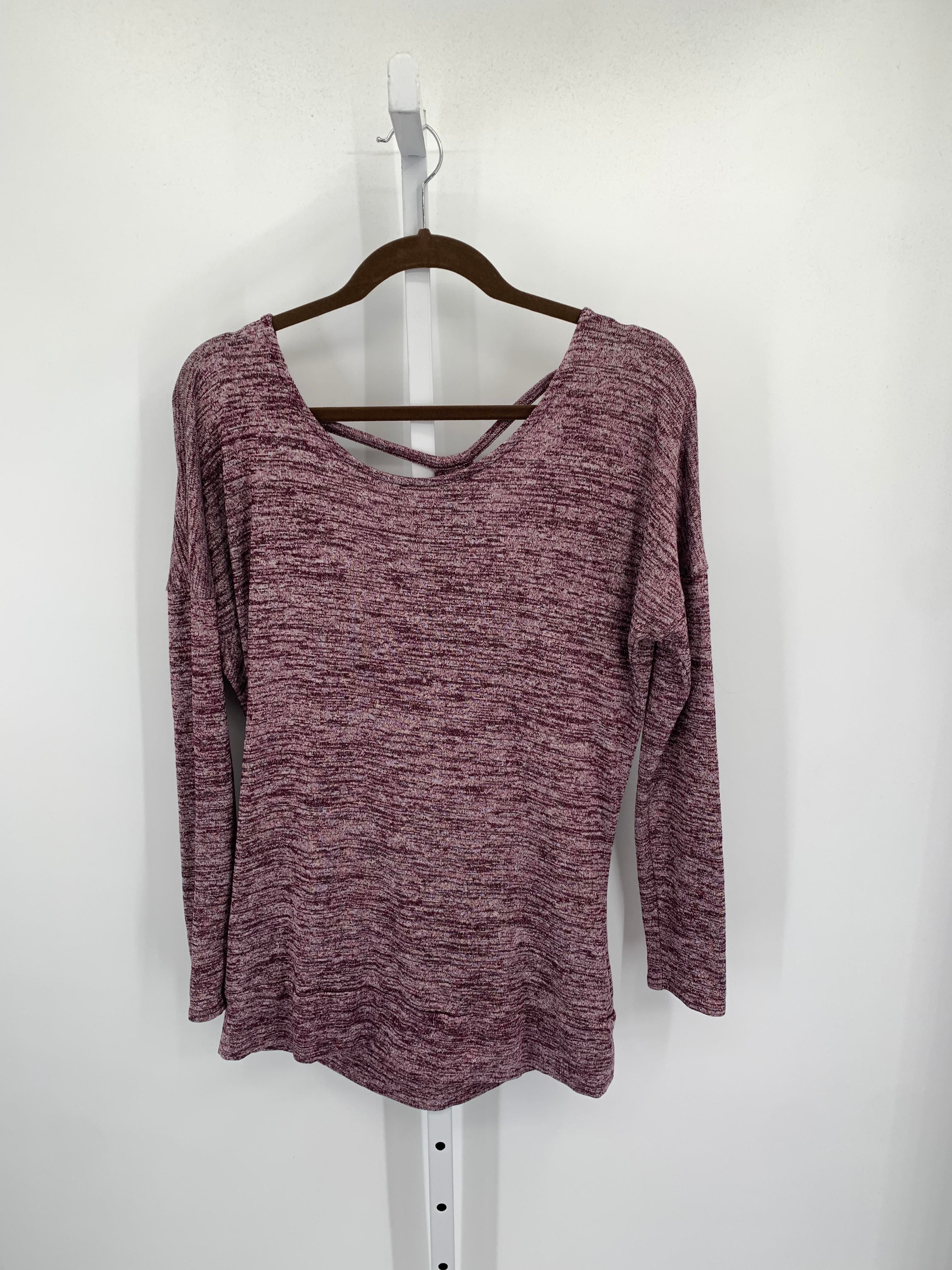 Athleta Size Medium Misses Long Sleeve Shirt