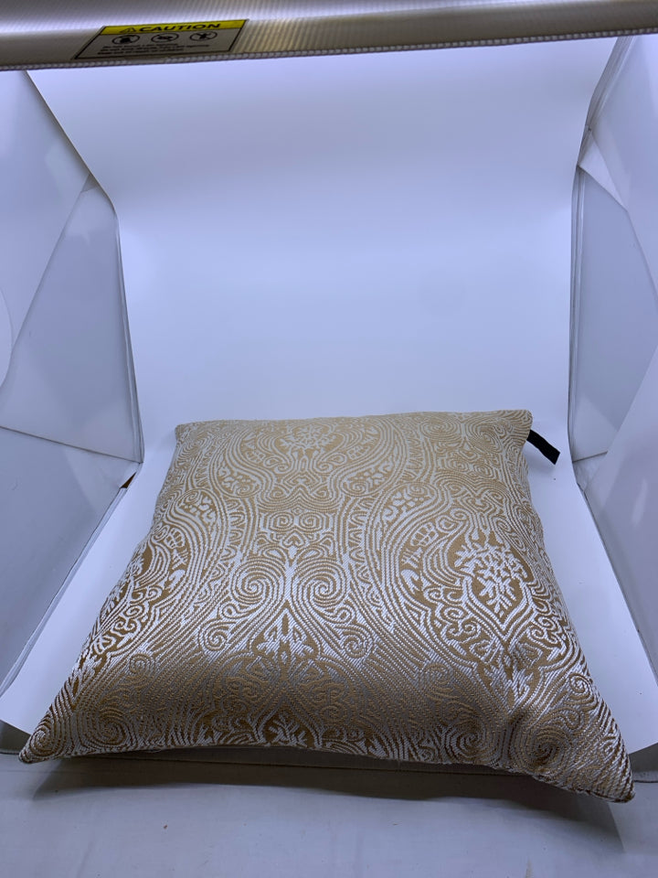 TAN WHITE SCROLL SQUARE PILLOW.