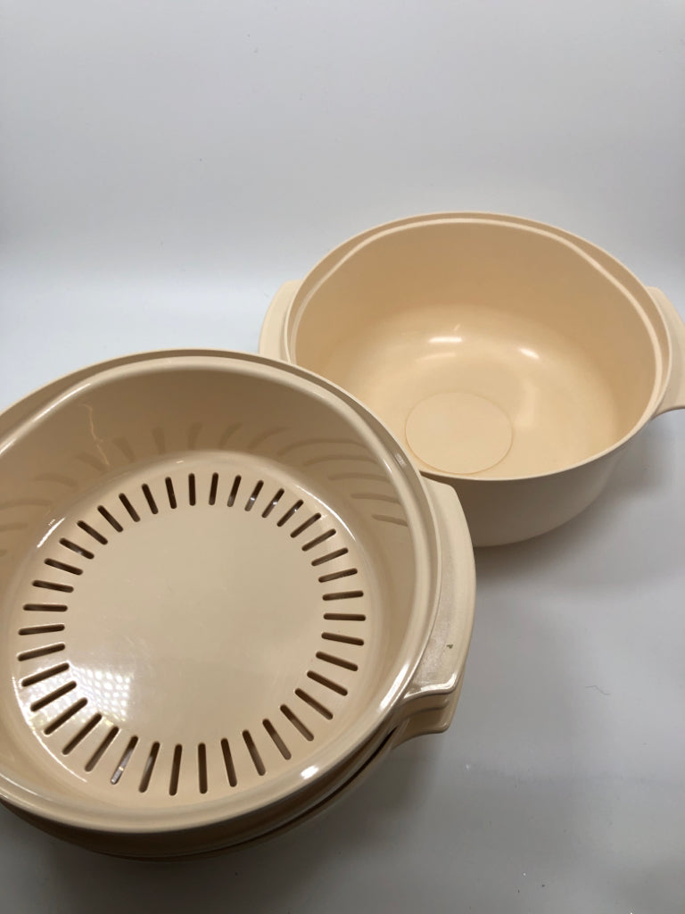4PC MICROWAVE STACK COOKER SET - TUPPERWARE.