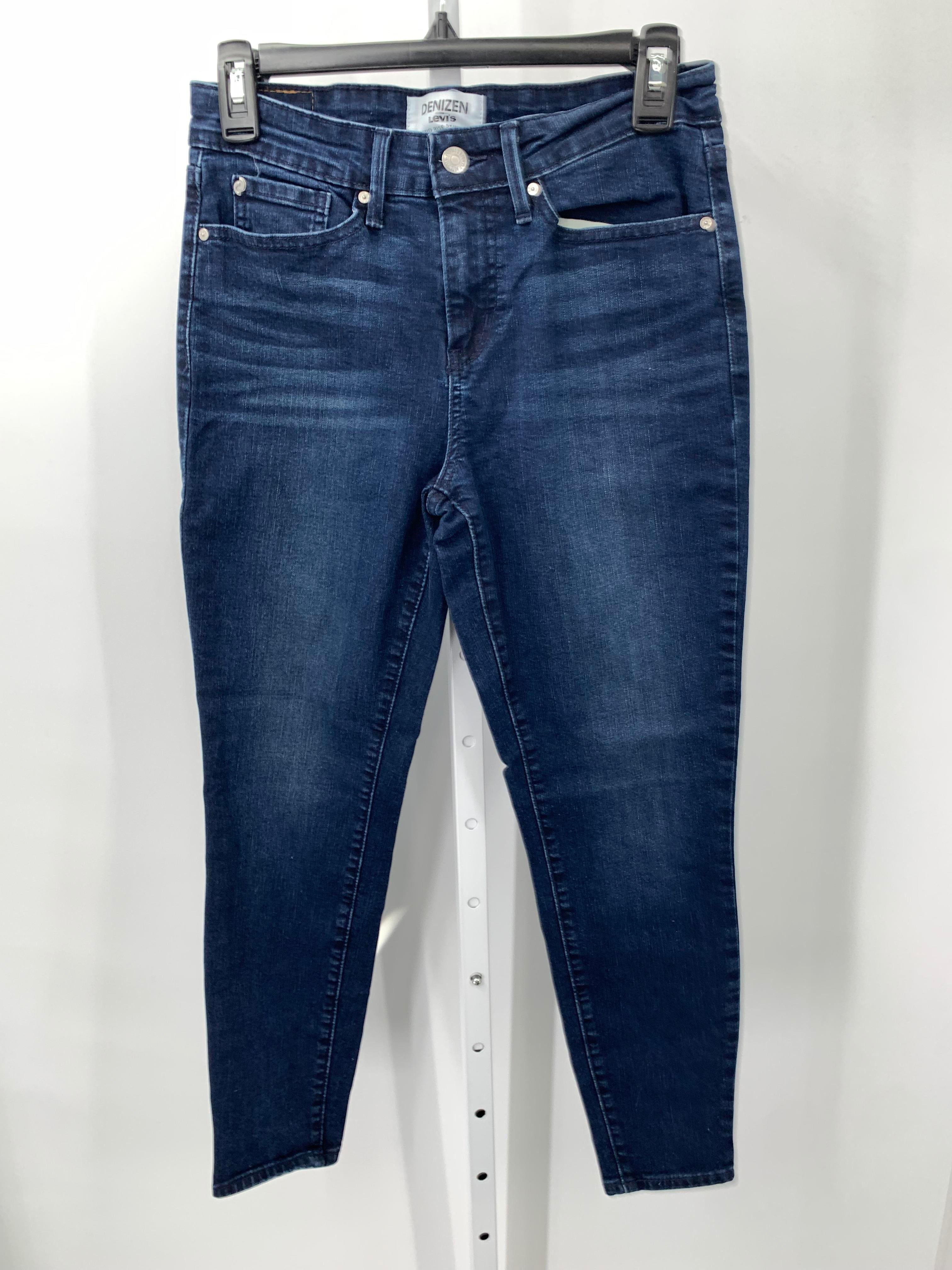 Levis Size 4 Short Misses Jeans