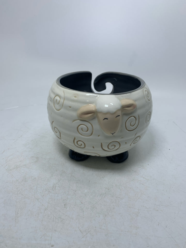CERAMIC SHEEP YARN HOLDER BOWL.