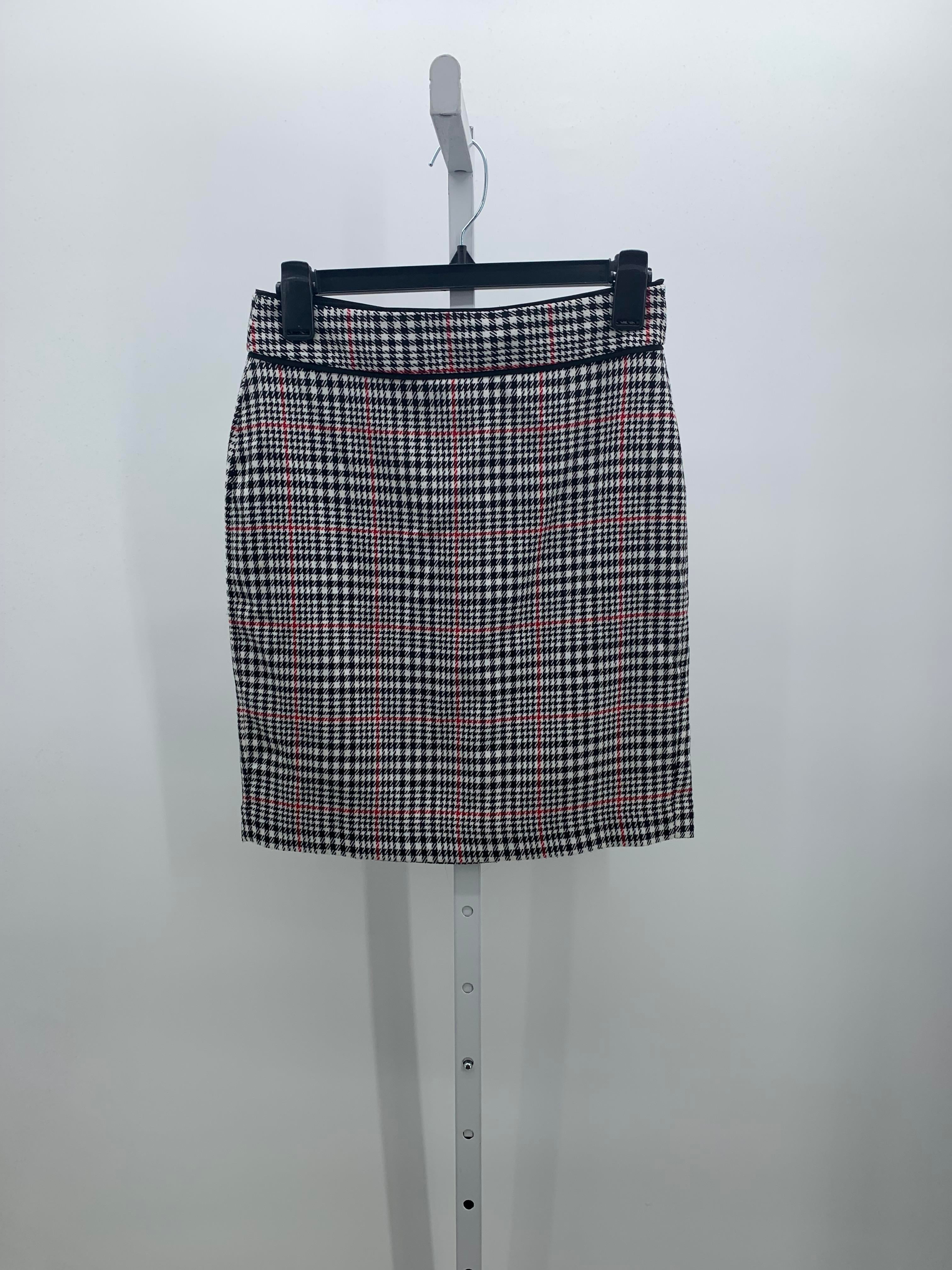 Banana Republic Size 0 Misses Skirt