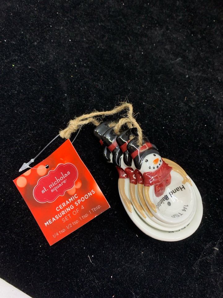 NWT SNOWMEN MEASURING SPOONS.