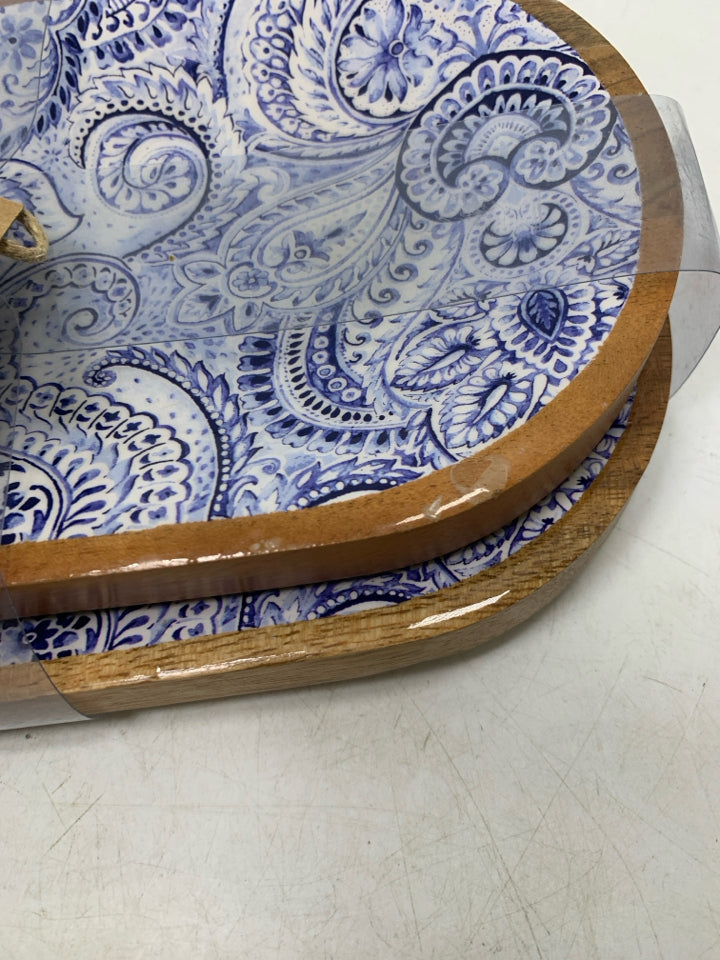 2 NIP OVAL PAISLEY WOOD PLATTERS.