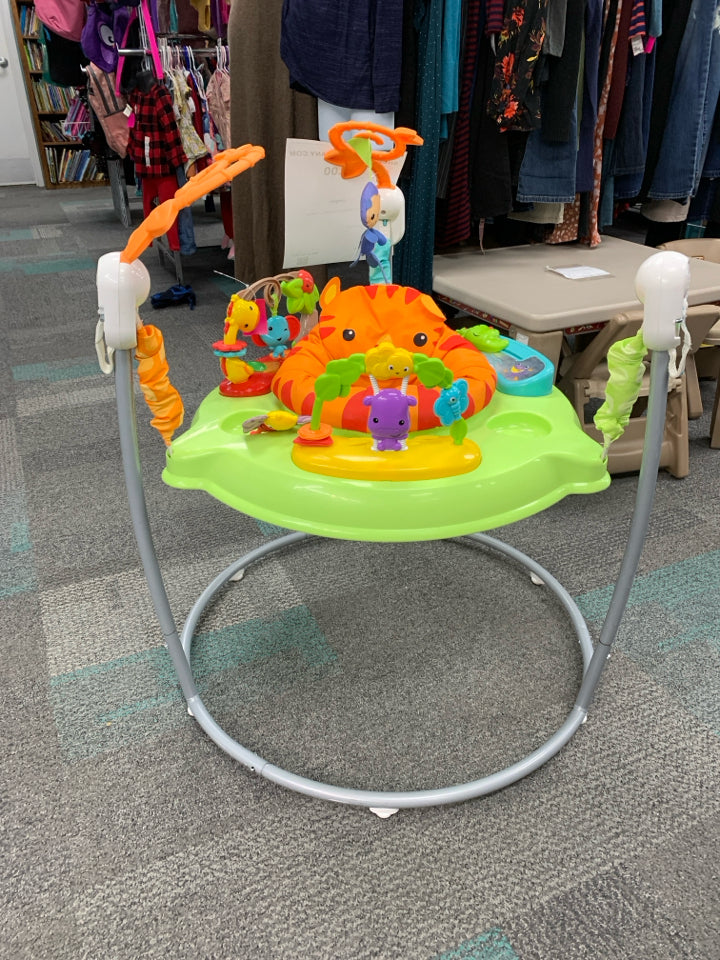 Fisher Price Roarin' Rainforest Jumperoo *missing 1 accessorie*