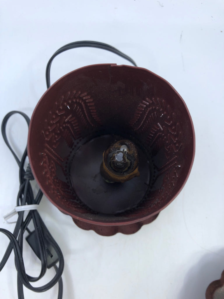 2PC RED PRIMITIVE TART WARMER LAMP.