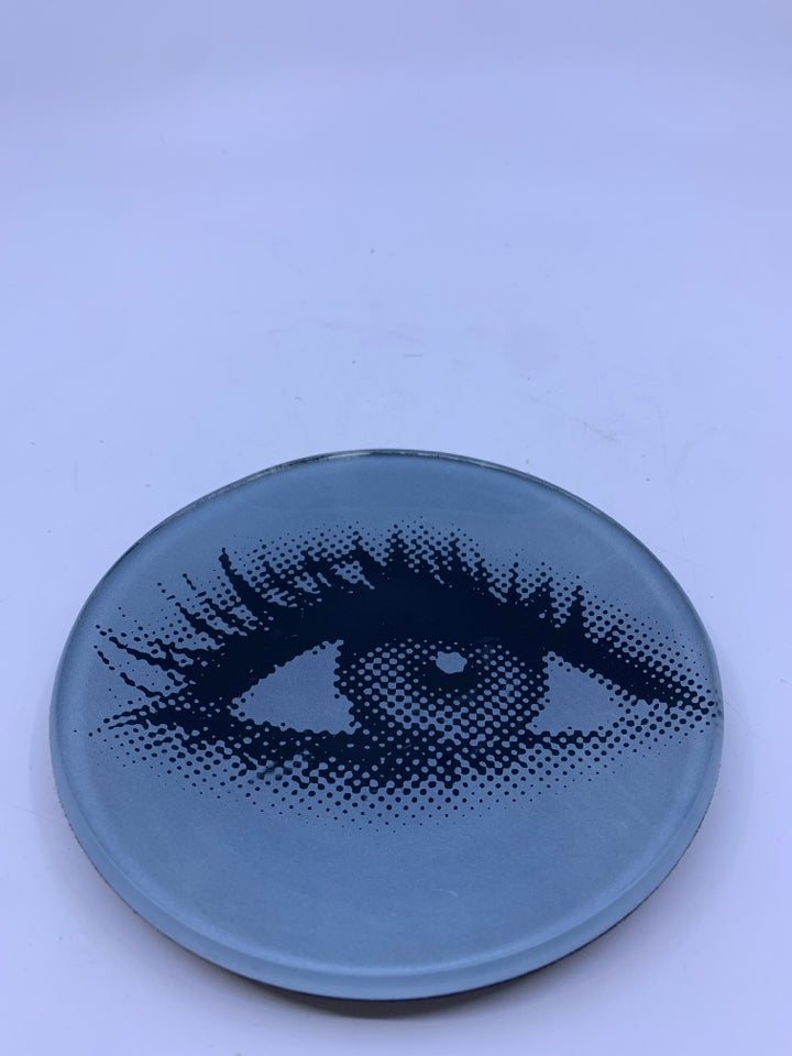 GLASS ROUND EYE CATCH ALL DISH.