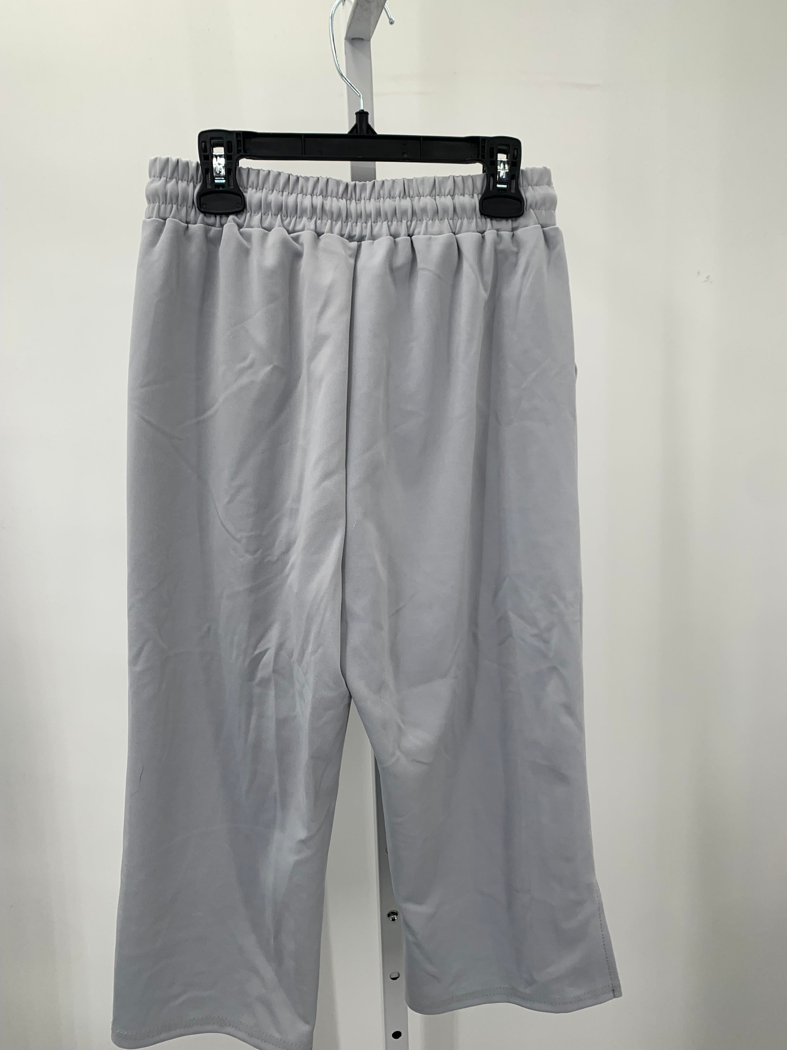 Size Medium Misses Capri Pants