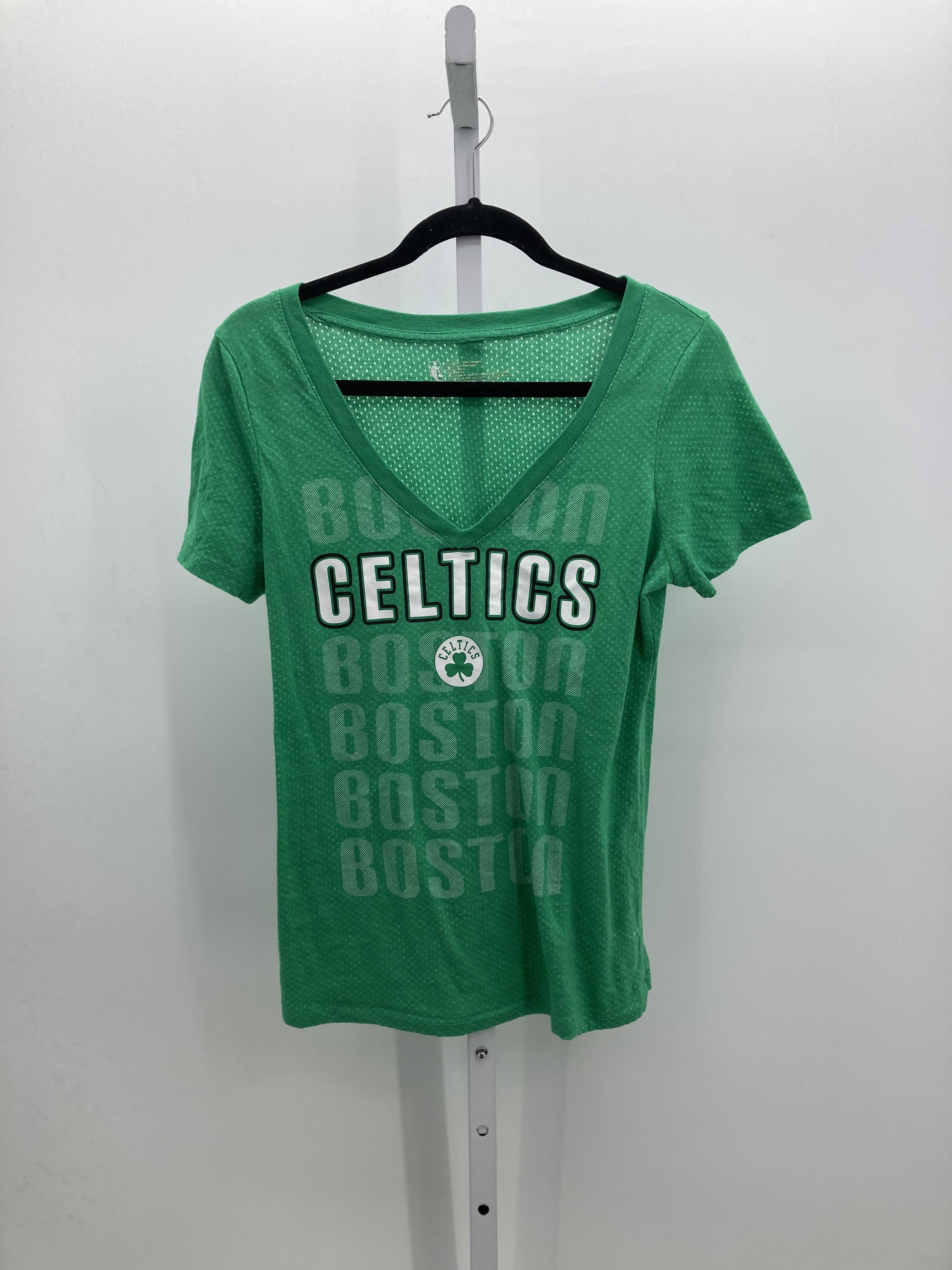 NBA Size Large Misses Short Sleeve Shirt