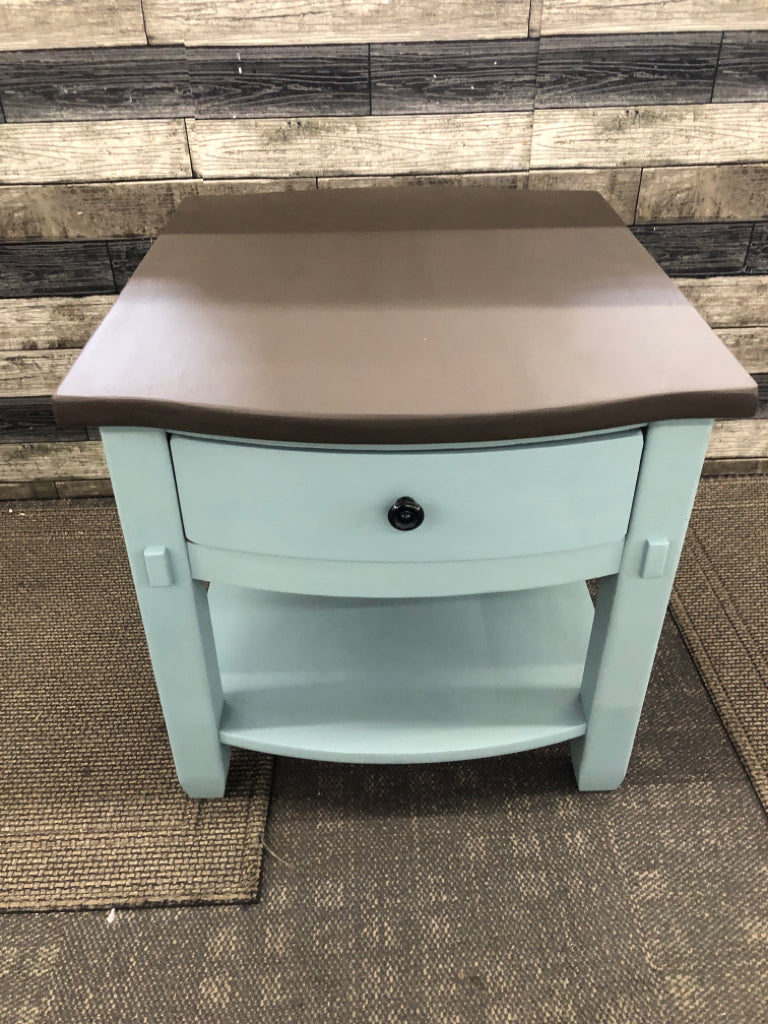 TEAL SIDE TABLE W/DARK BROWN PAINTED TOP+1 DRAWER.