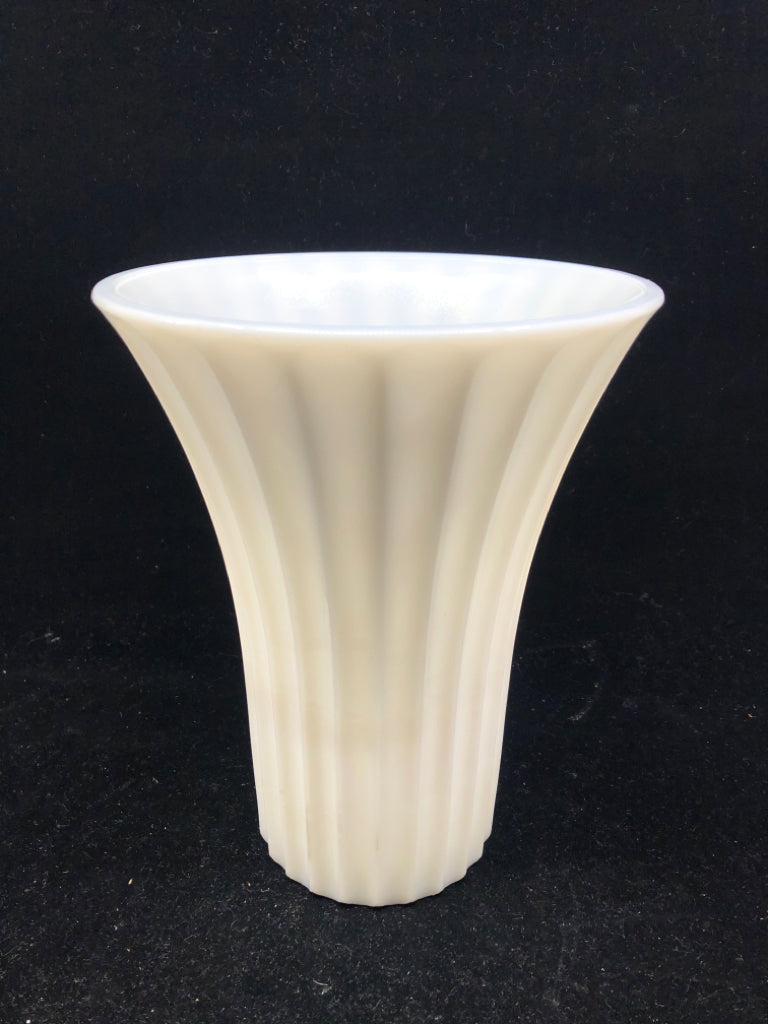 VTG RIBBED MILK GLASS FLARED VASE.