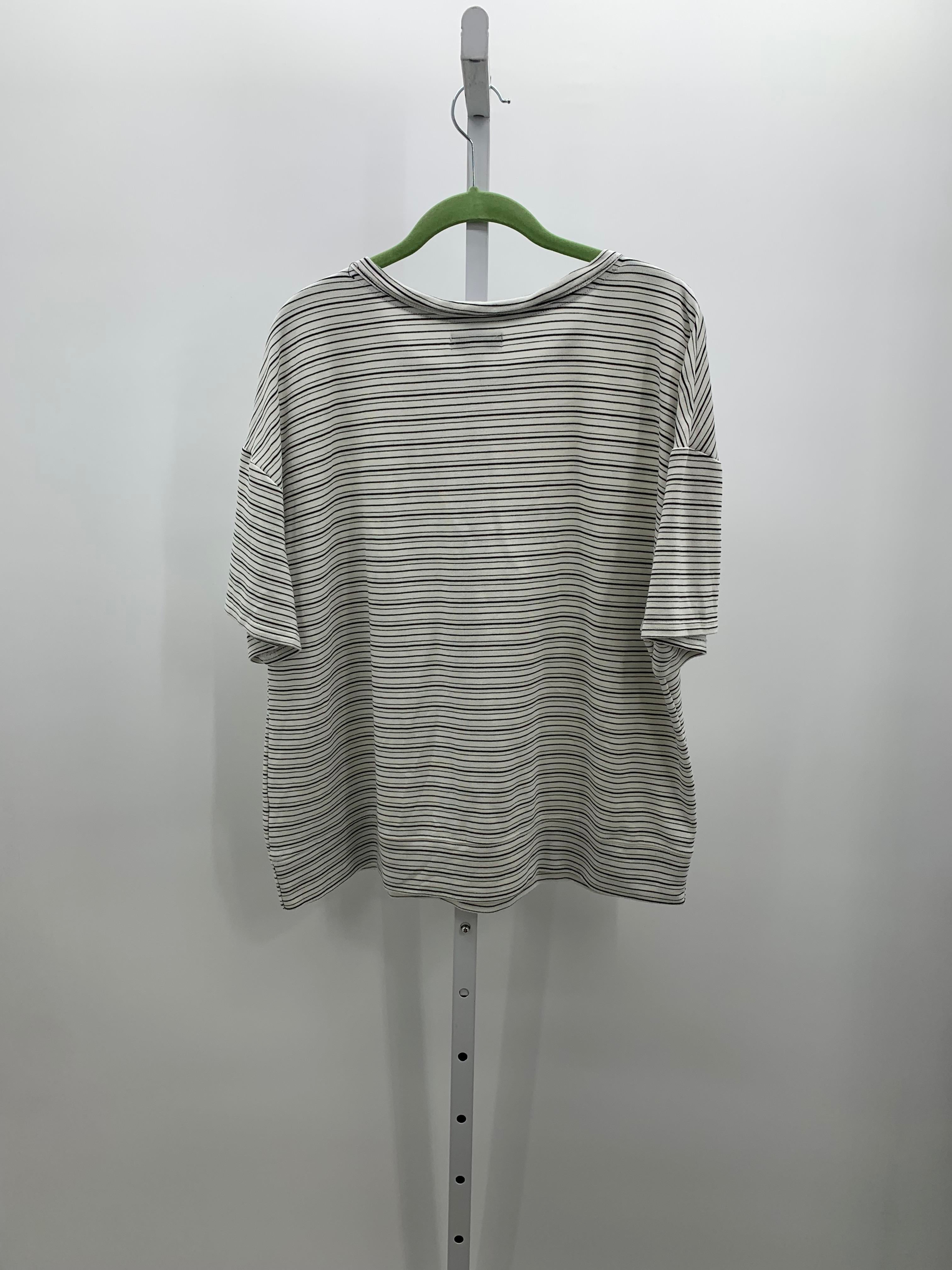 Cupio Size 1X Womens Short Sleeve Shirt