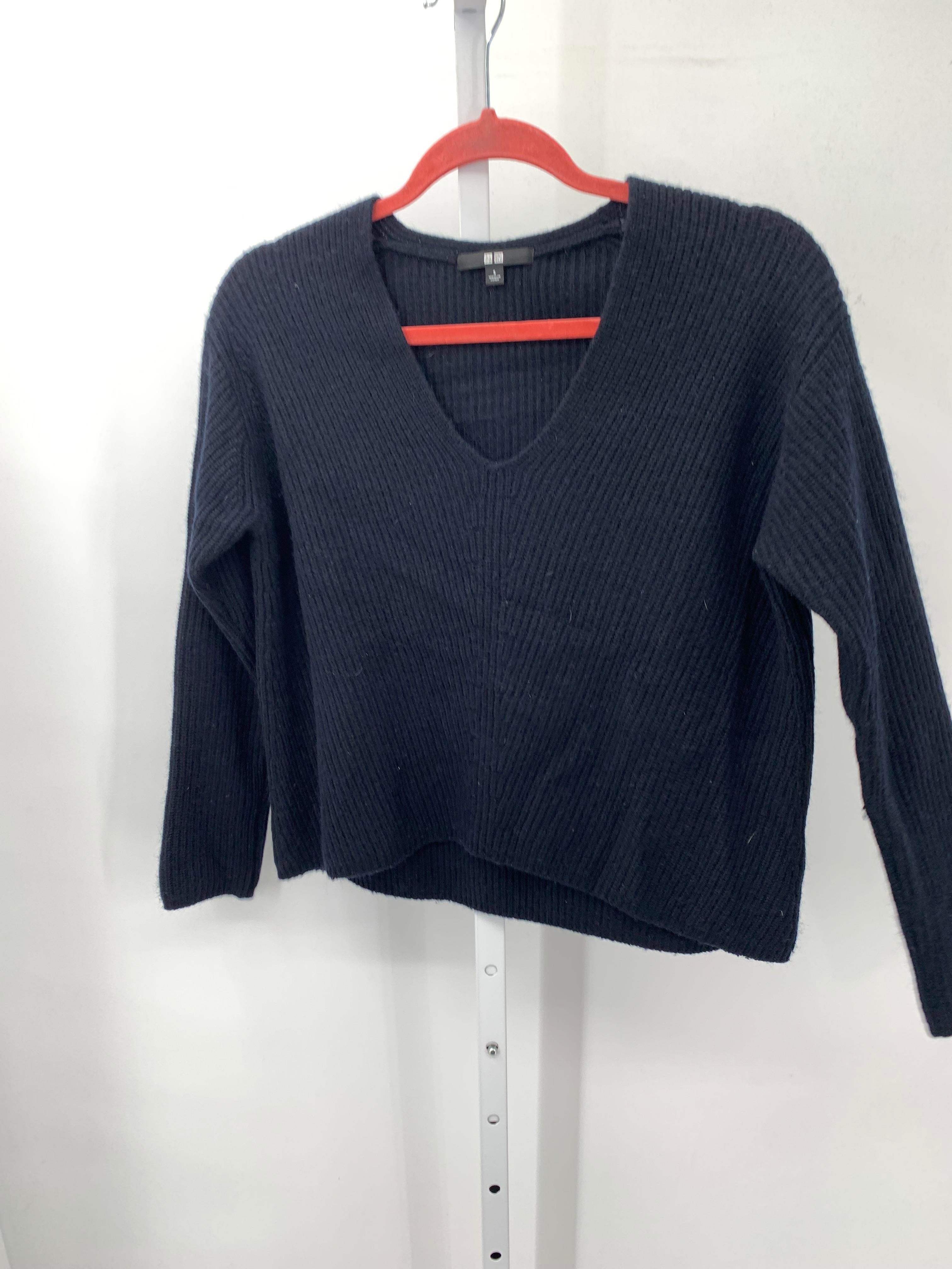 Uniqlo Size Small Juniors Long Sleeve Sweater
