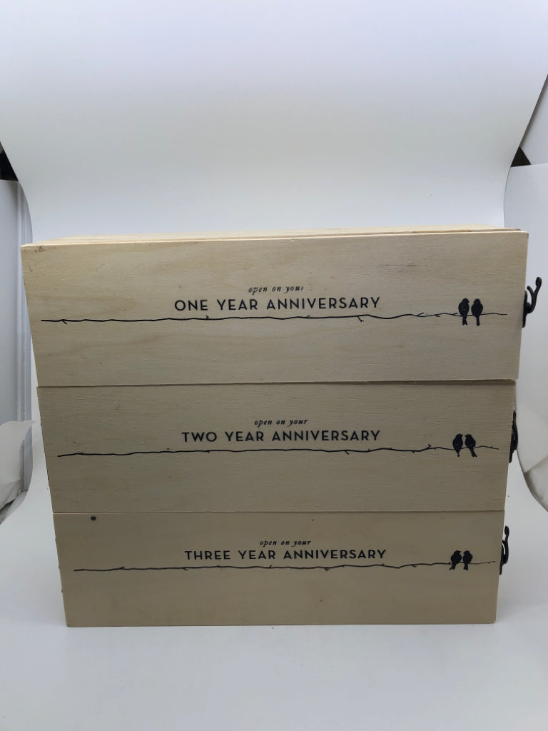 WOODEN BOX OPEN ON 1/ 2 /3 ANNIVERSARY.