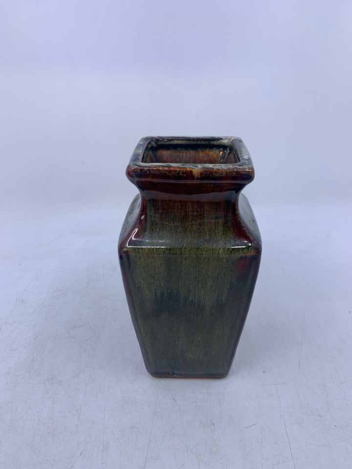 GREEN W/ RED DRIP VASE.