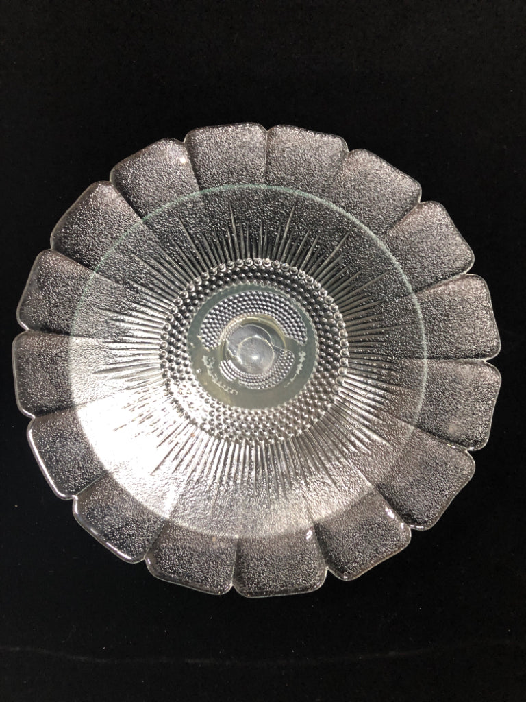 FLOWER/PETAL GLASS CAKE STAND.