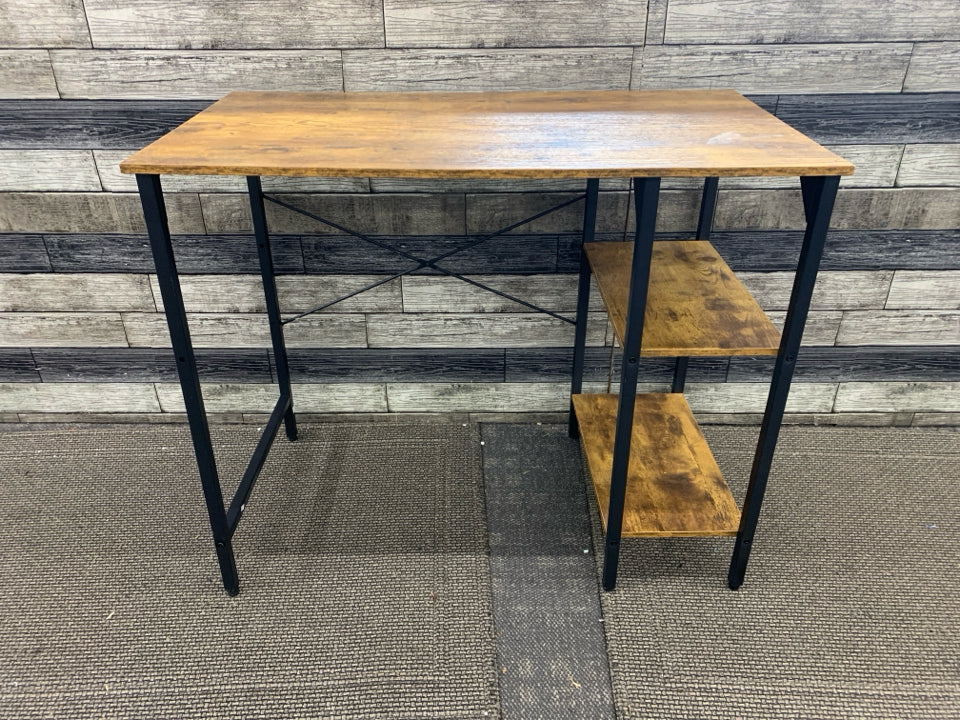 WOOD TOP DESK W/METAL LEGS AND TWO SHELVES.