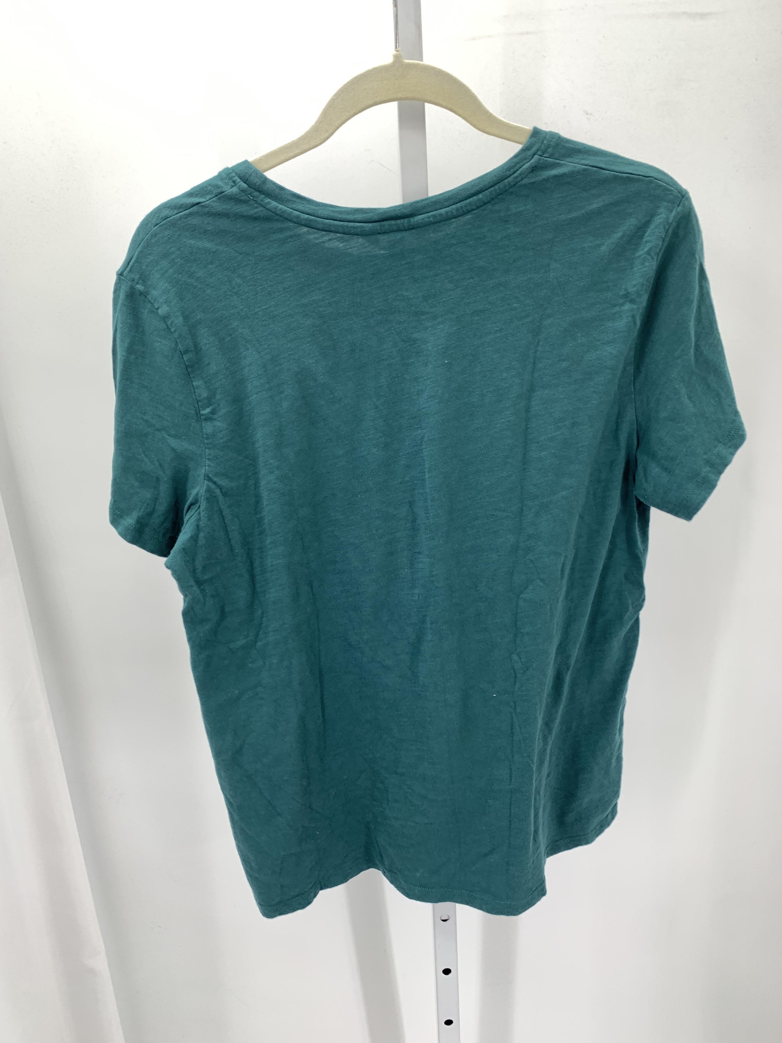 It Figures Size Large Misses Short Sleeve Shirt