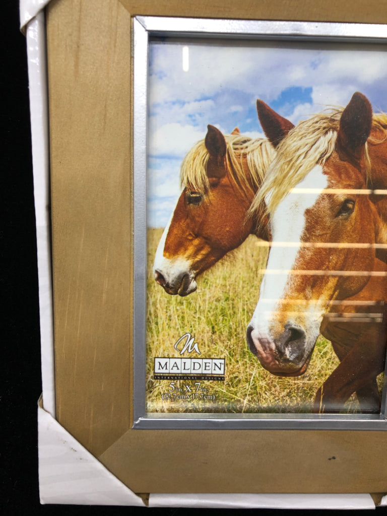 NIP BROWN PICTURE FRAME W/METAL BORDER MALDEN.
