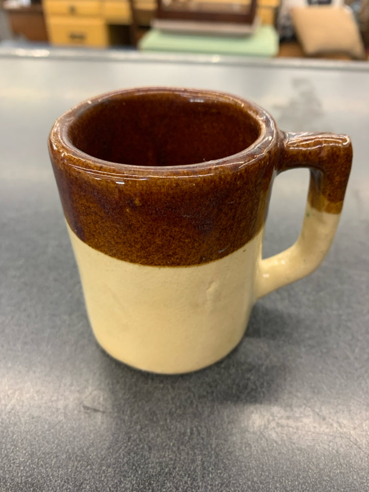 VTG BROWN, CREAM MINI CERAMIC MUG.