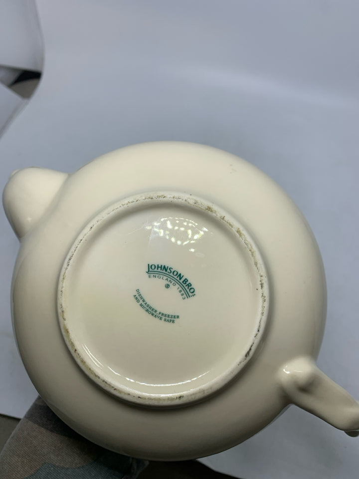 TWISTED HANDLE EMBOSSED LEAVES TEAPOT.