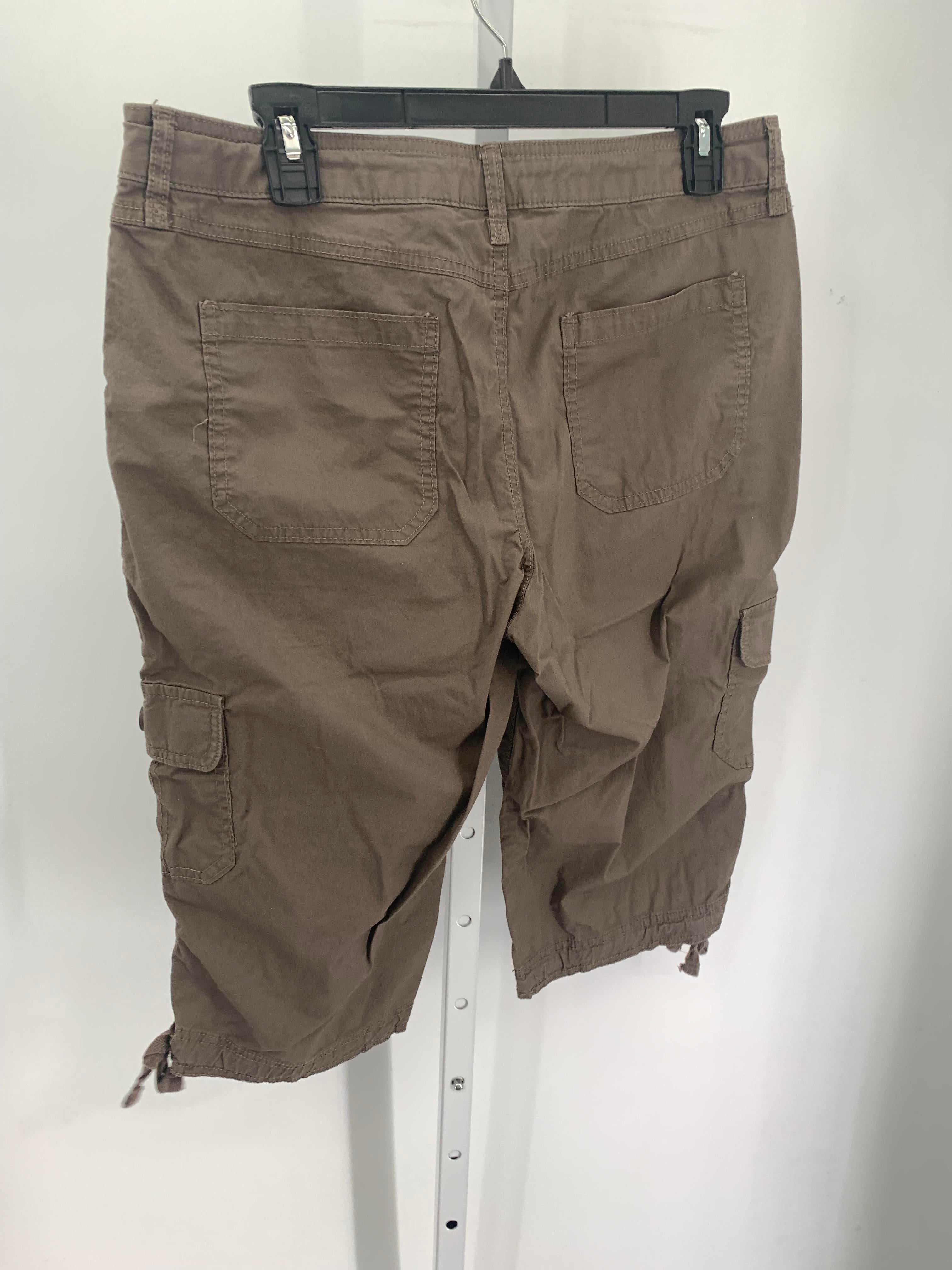 St. Johns Bay Size 12 Petite Petite Capri Pants